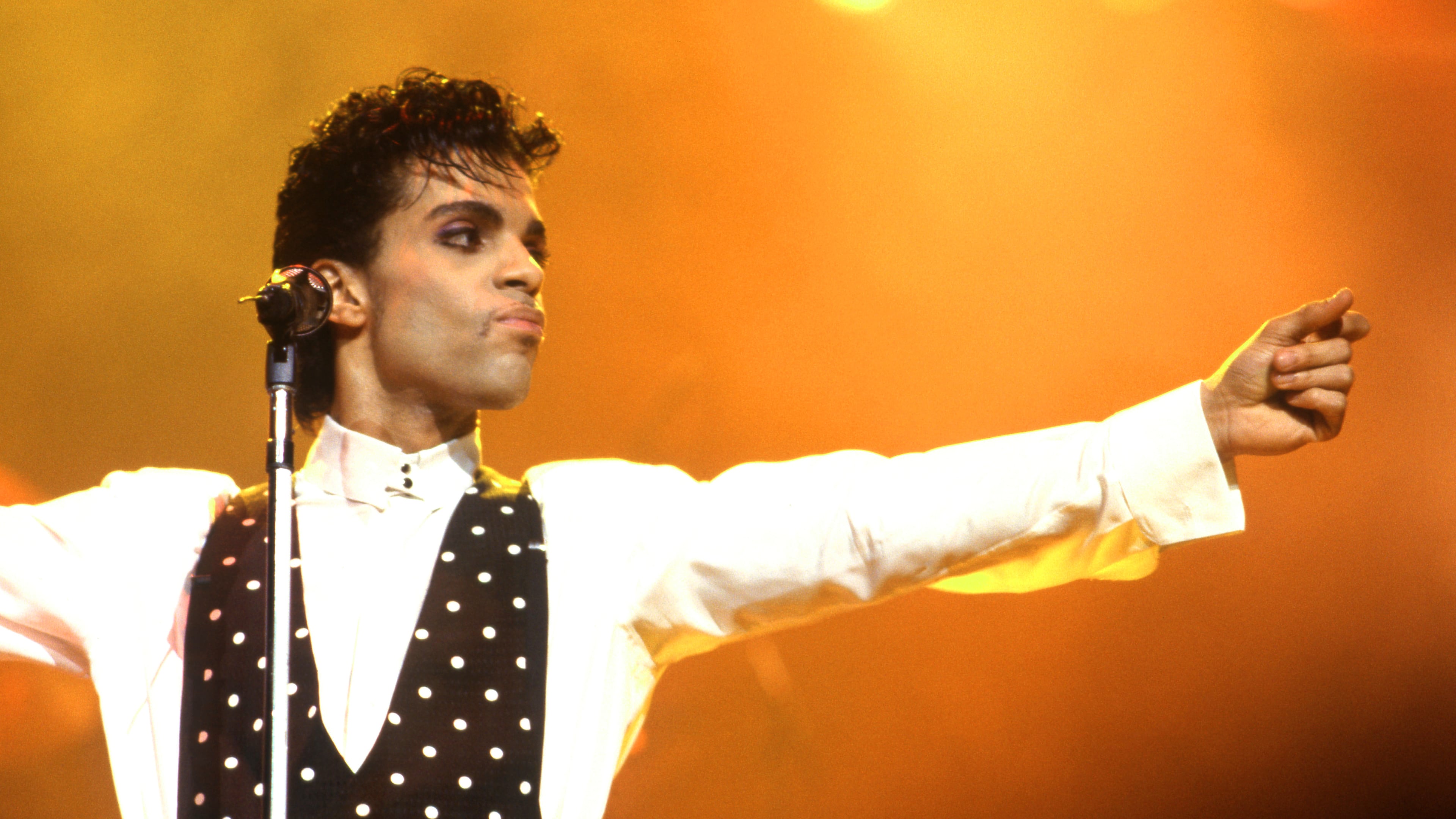 Prince performs onstage during the 1986 Parade Tour on June 7, 1986, at the Cobo Arena in Detroit. (Ross Marino/Getty Images)