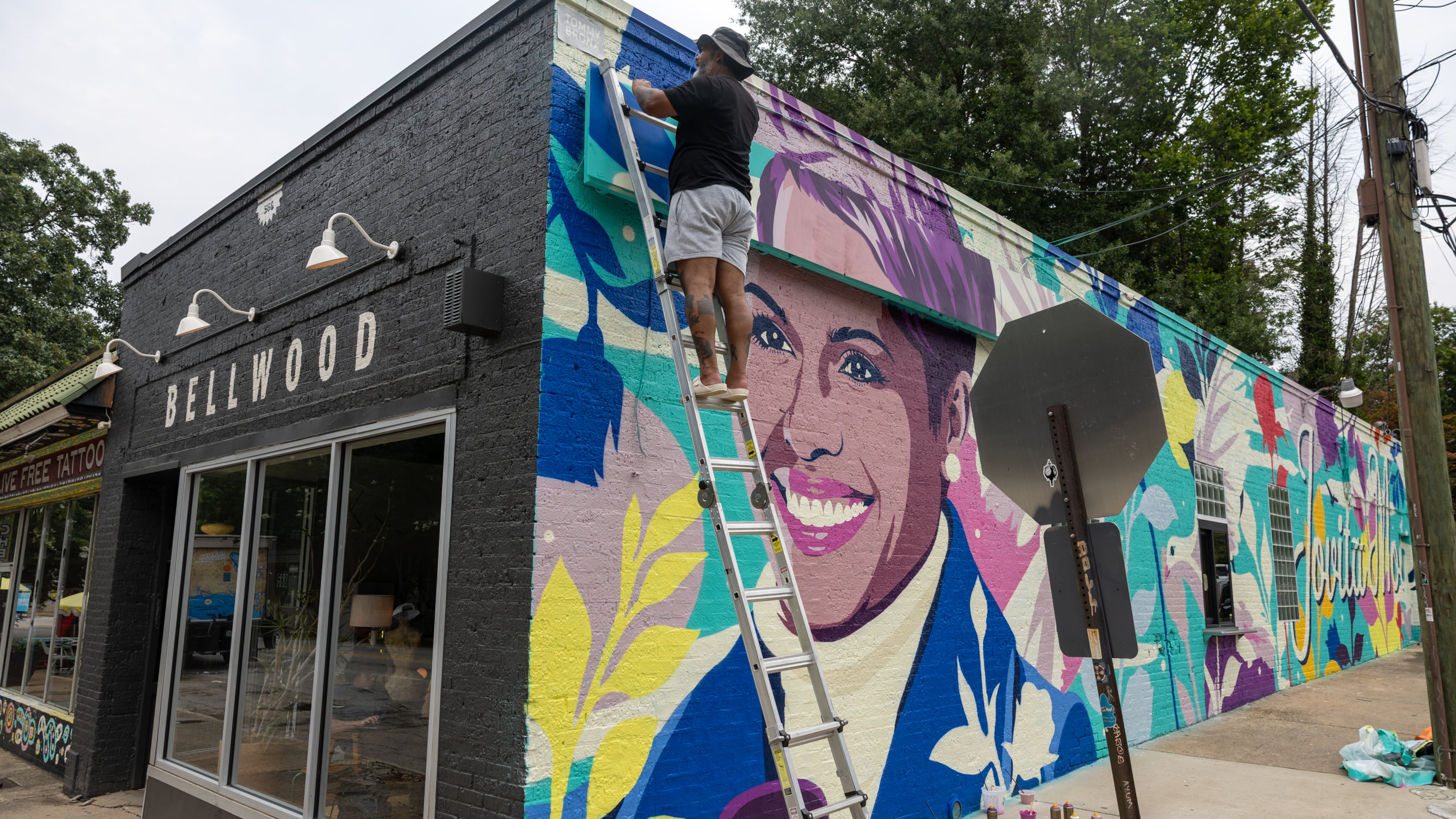 Bellwood Coffee painted over a mural and missed what matters most