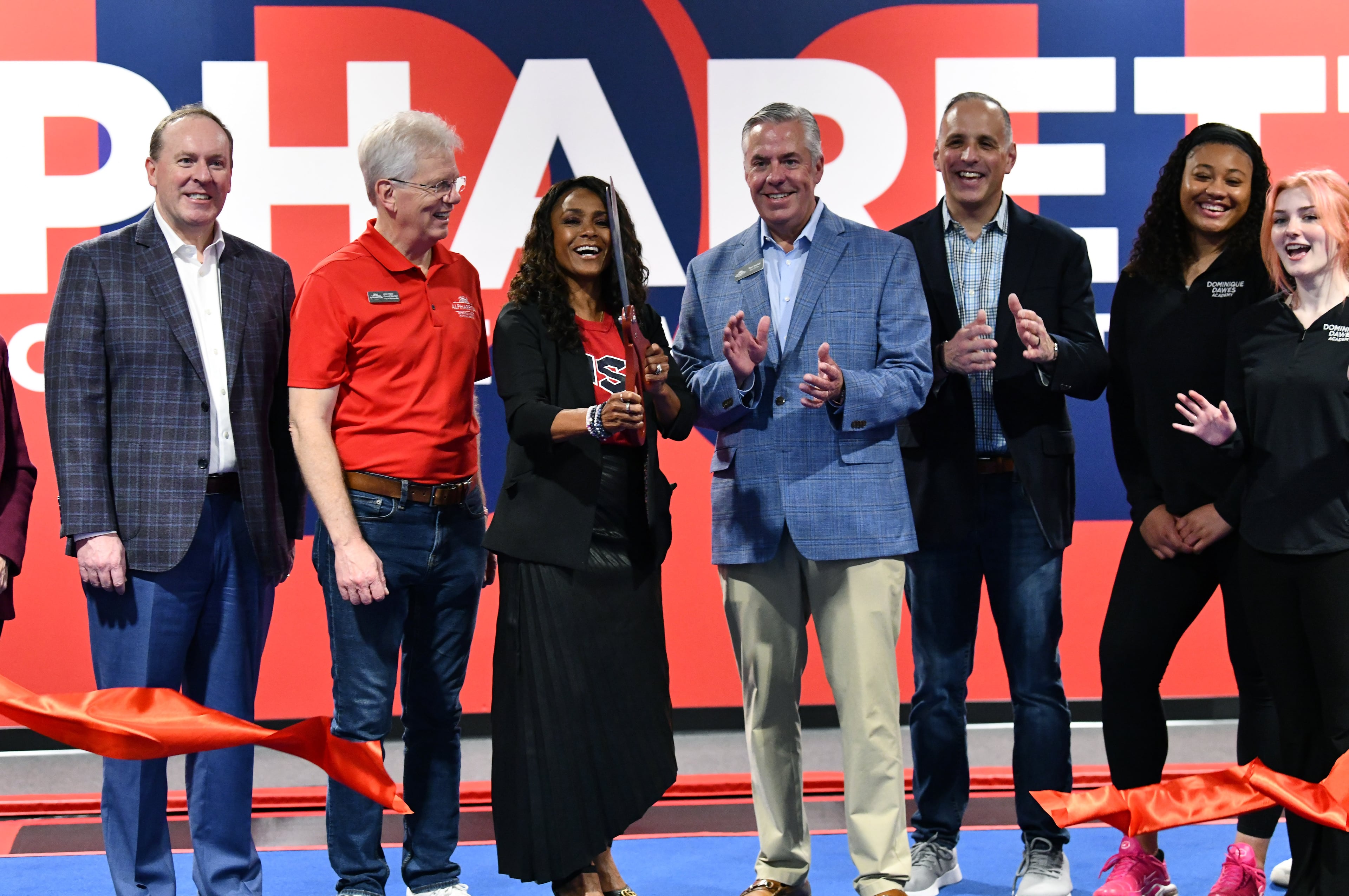 1996 Olympic medal winner Dominique Dawes opens Alpharetta dance studio