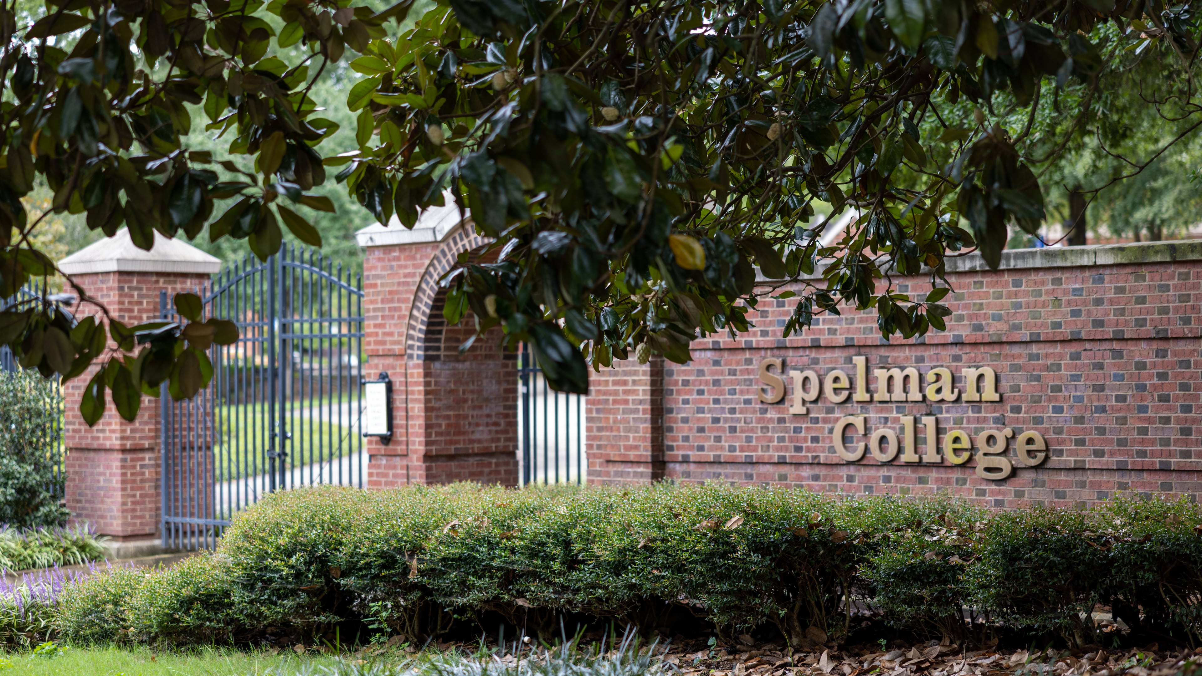 Back entrance sign at Spelman College on Aug. 25, 2022. (Courtesy of Brandon McKeown)