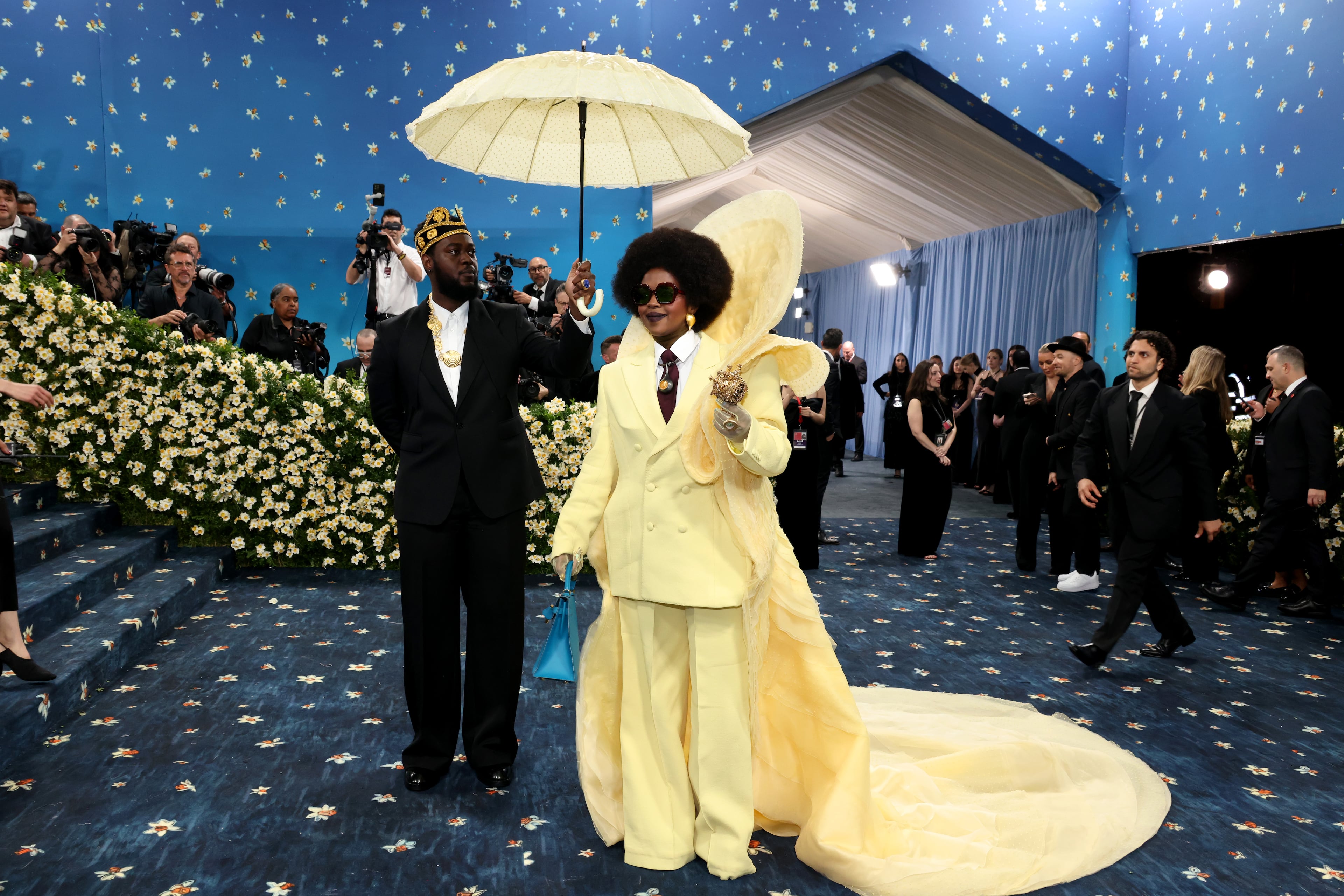 NEW YORK, NEW YORK - MAY 05: Lauryn Hill attends the 2025 Met Gala Celebrating "Superfine: Tailoring Black Style" at Metropolitan Museum of Art on May 05, 2025 in New York City. (Photo by John Shearer/WireImage)