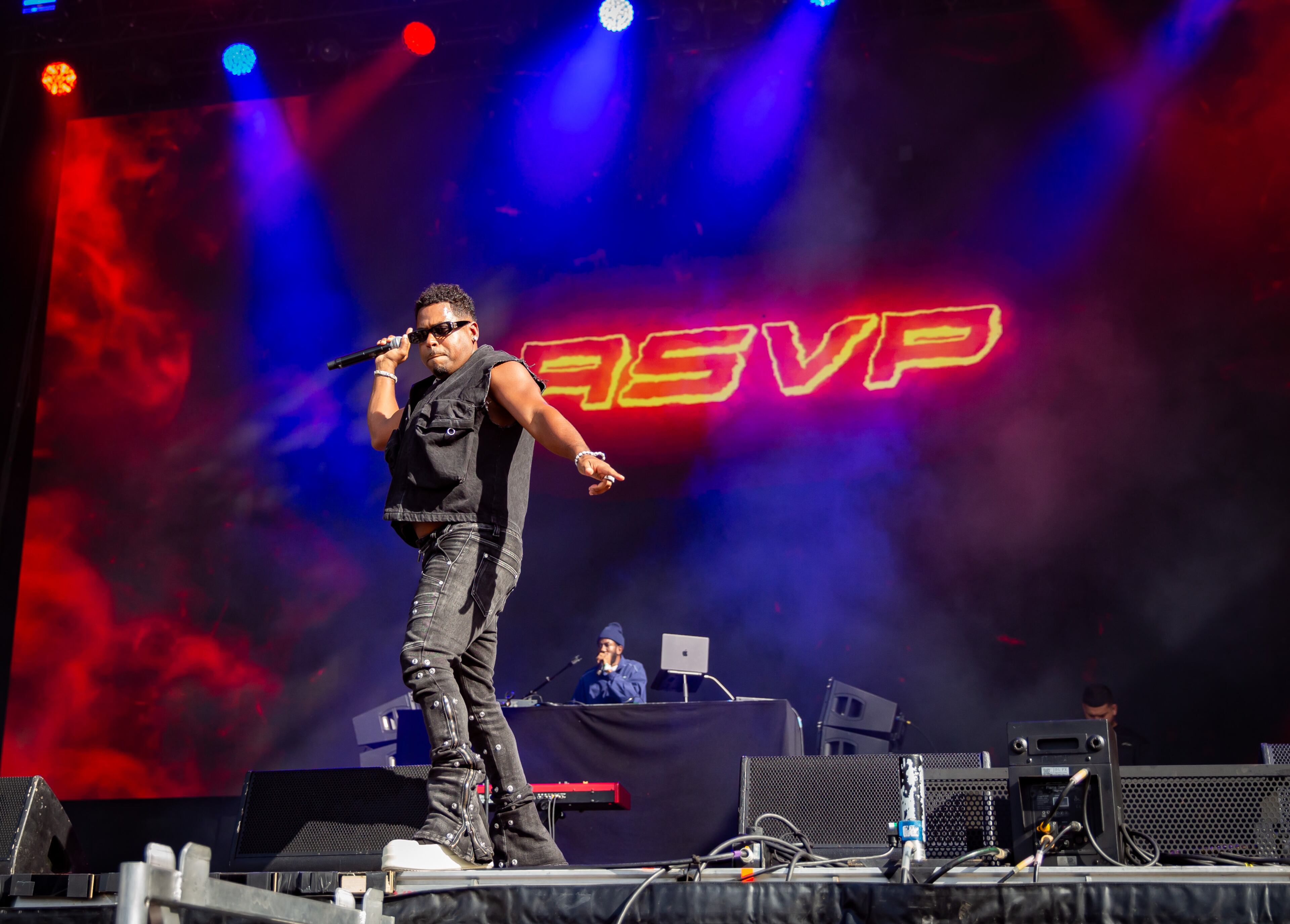 R&B 2000, featuring RSVP, play a set of slow jams by members Ray J, Sammie, Bobby V (pictured) and Pleasure P at One Musicfest on Saturday, Oct. 25, 2025, at Piedmont Park. (Ryan Fleisher for the AJC)