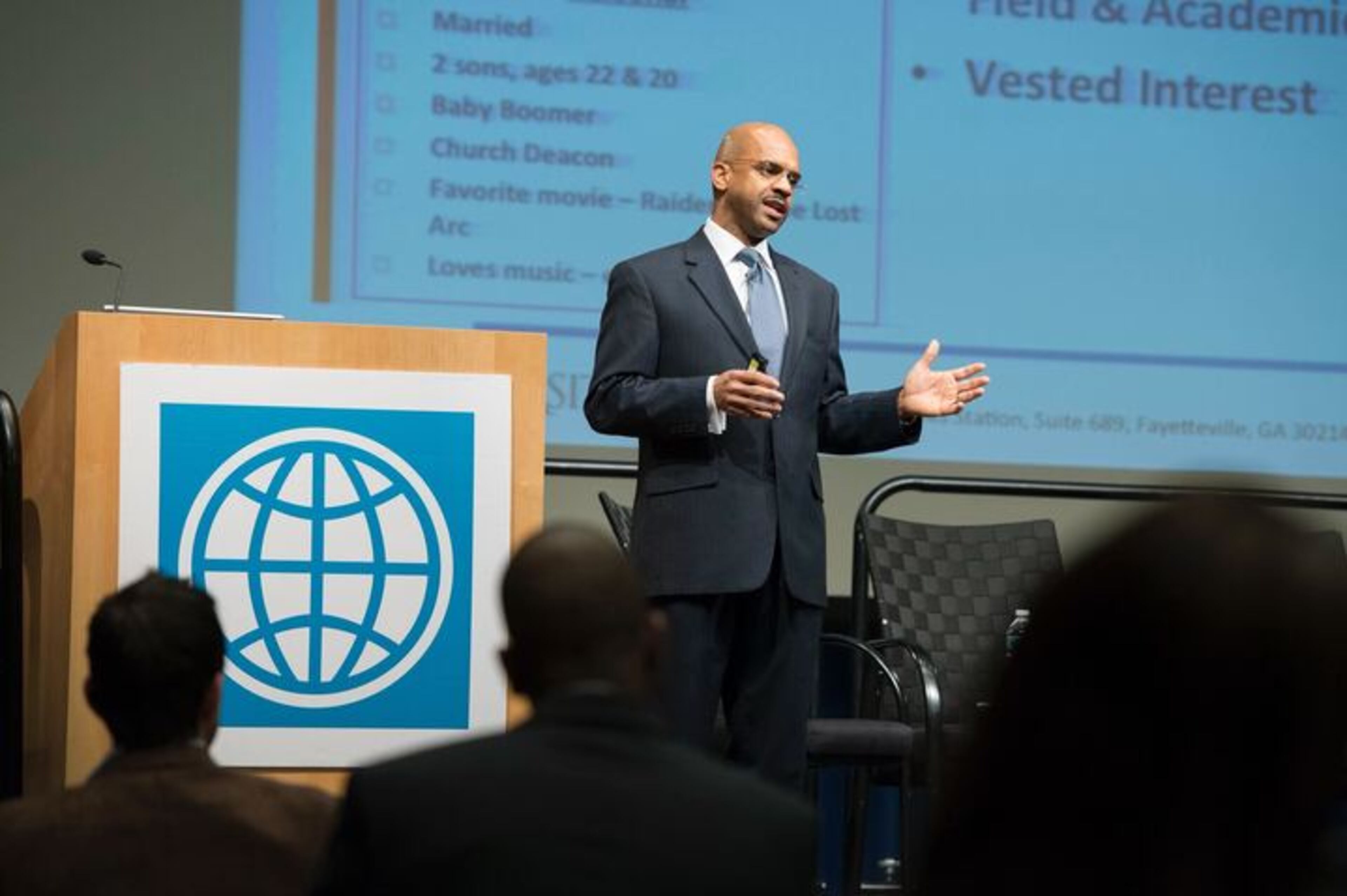 Al Vivian leads a seminar. (Courtesy of Basic Diversity)