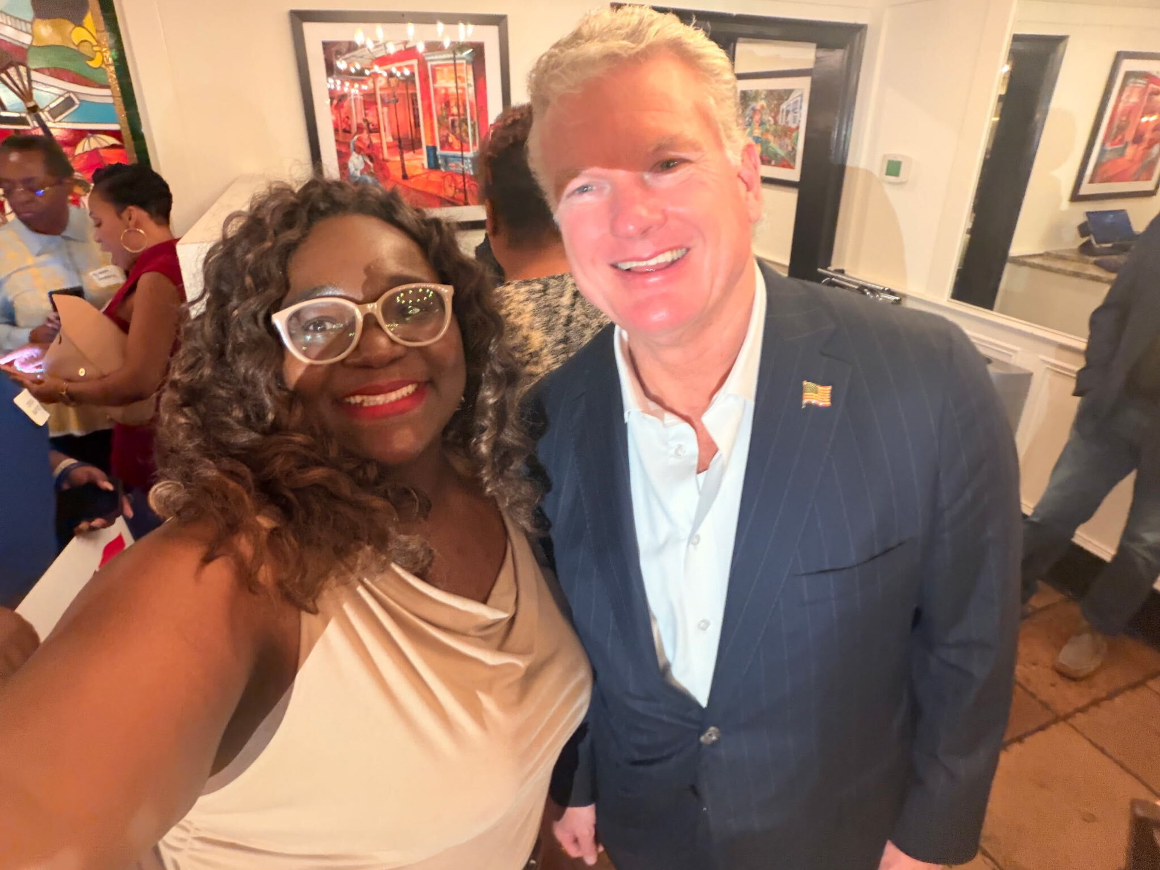 Douglasville resident Gavi Steele, 44, takes a selfie with Republican nominee Mike Collins. (Courtesy of Gavi Steele)
