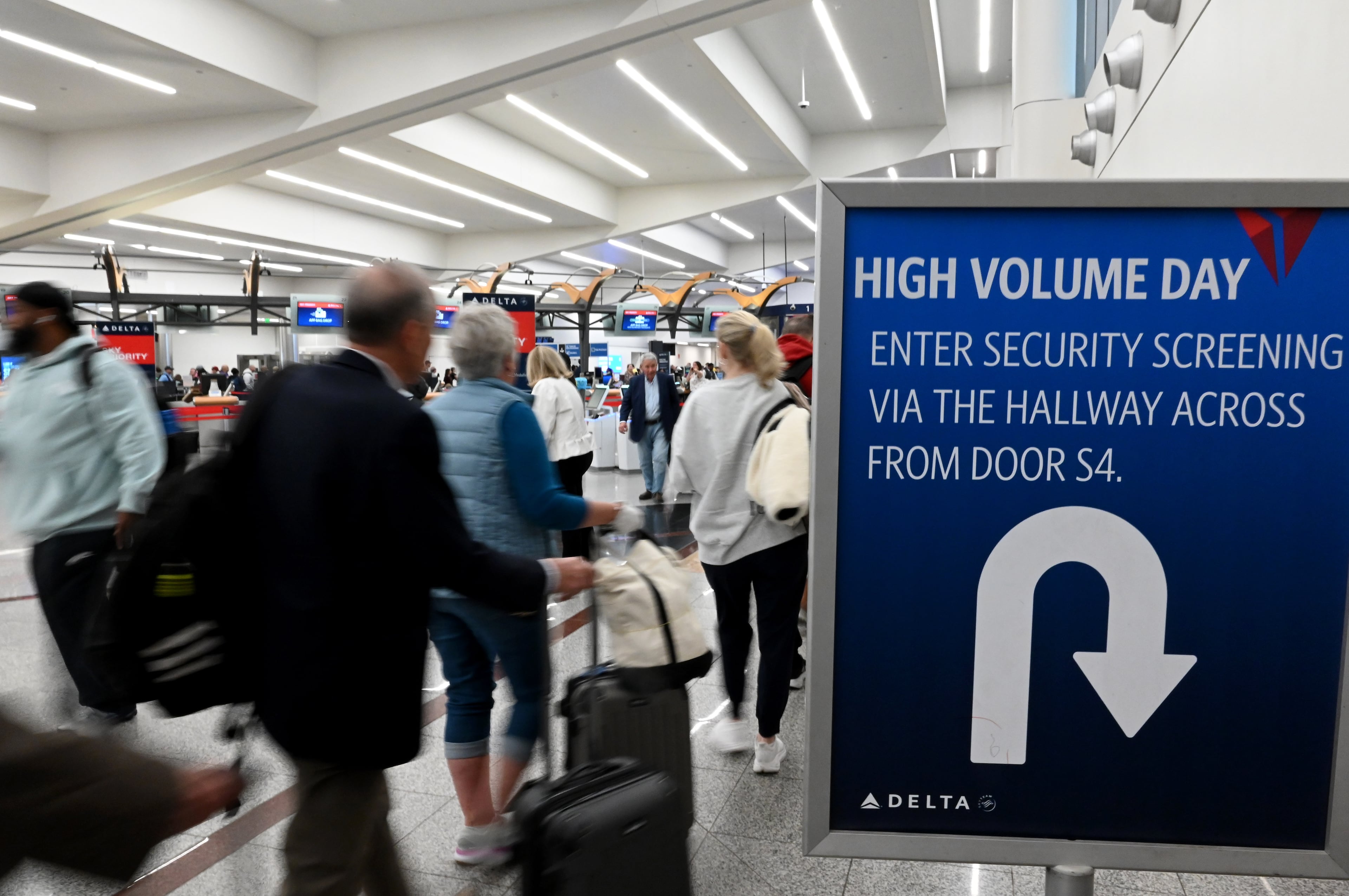 Saturday and weekend airport wait times